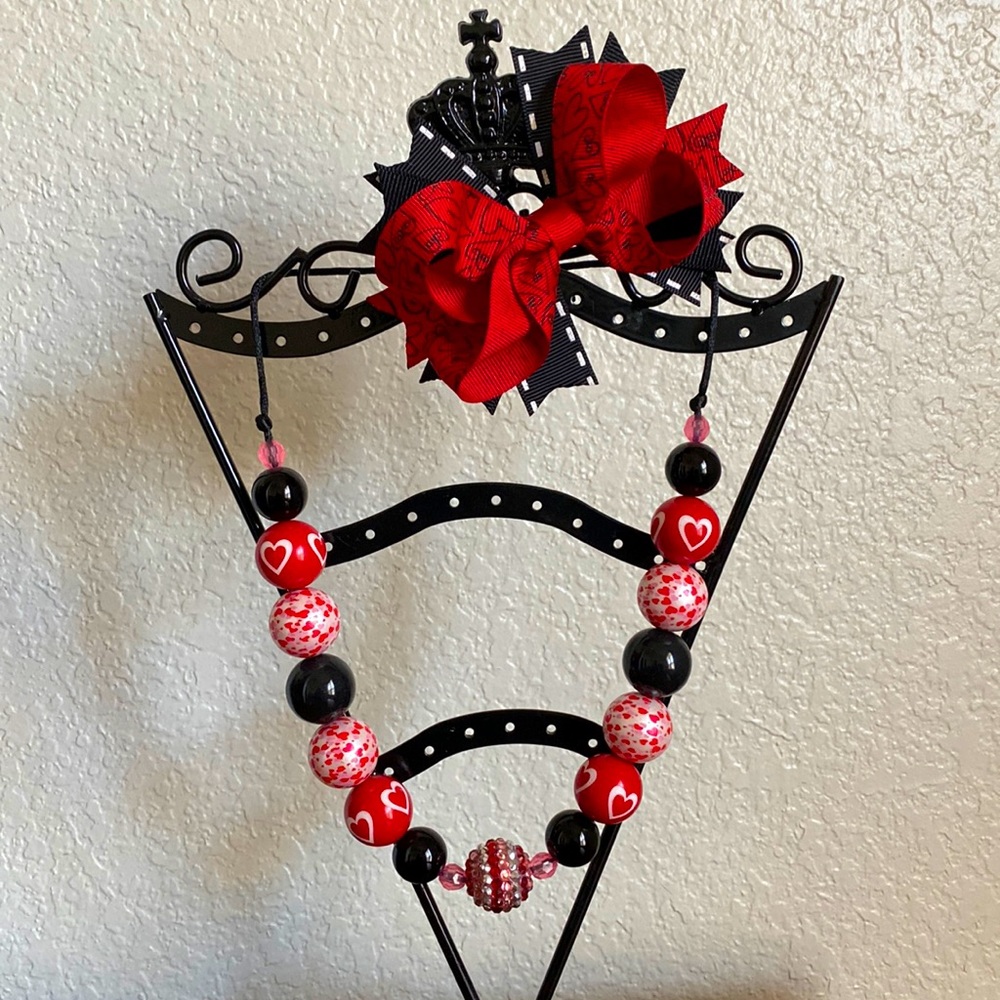 Valentine necklace and hair bow